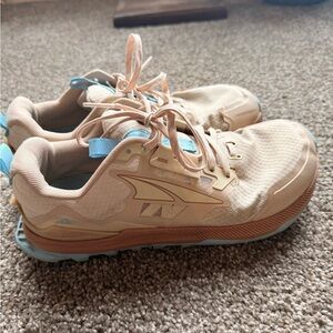 Altra Women’s Lone Peak 7 Trail Shoes